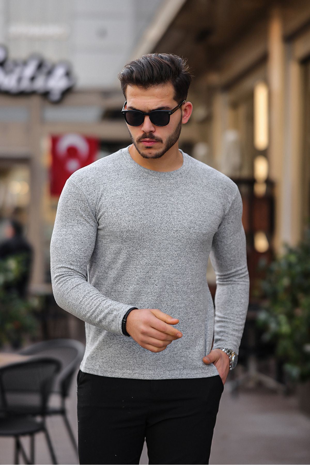 Jakarlı Mevsimlik Sweatshirt