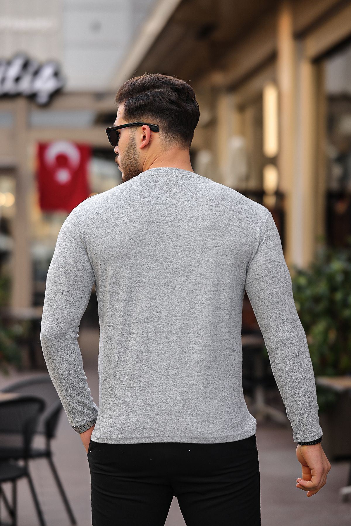 Jakarlı Mevsimlik Sweatshirt