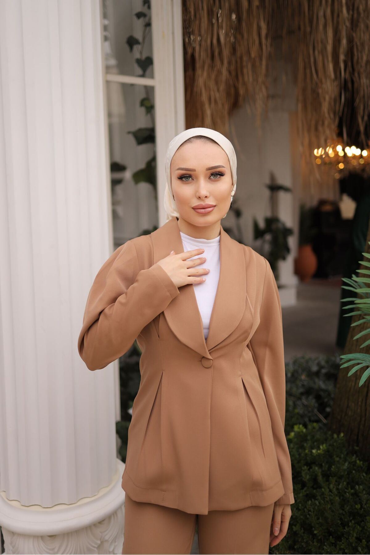 Kadın Paça Düğmeli Pantolon Ceket Camel Ikili Takım