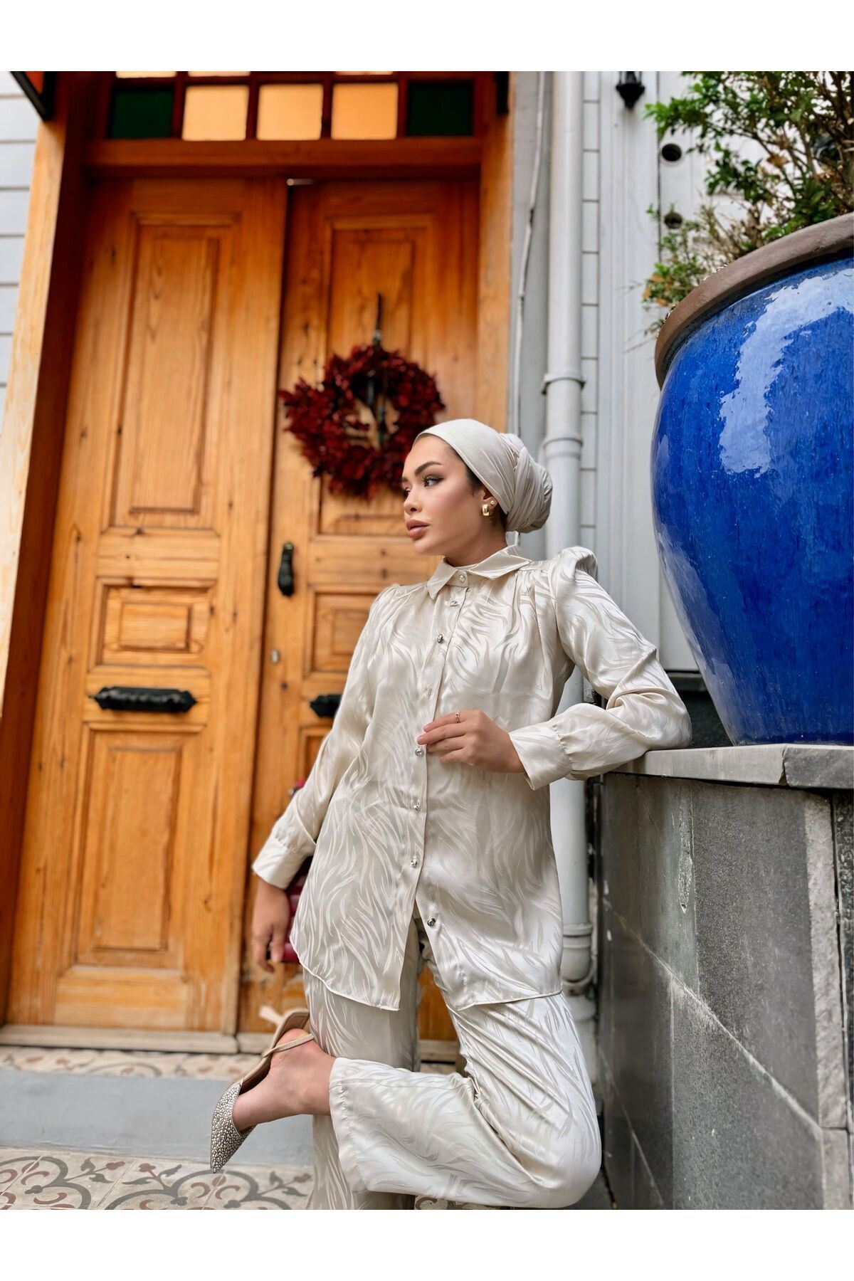 Kadın Desenli Gömlek Bol Pantolon Alt Üst Krem Ikili Takım