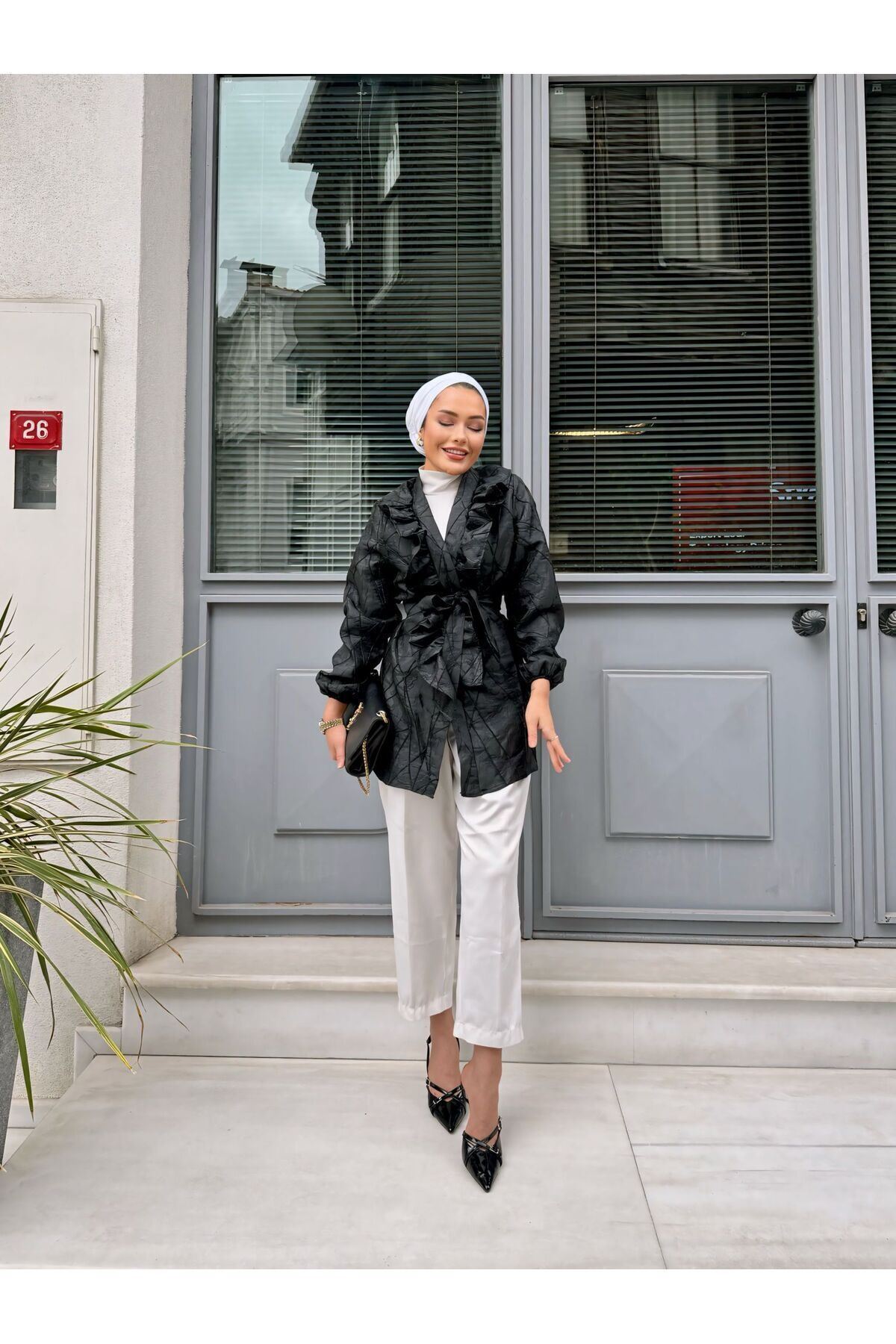 Kadın Bel Bağlamalı Tonik Uzun Siyah Ceket