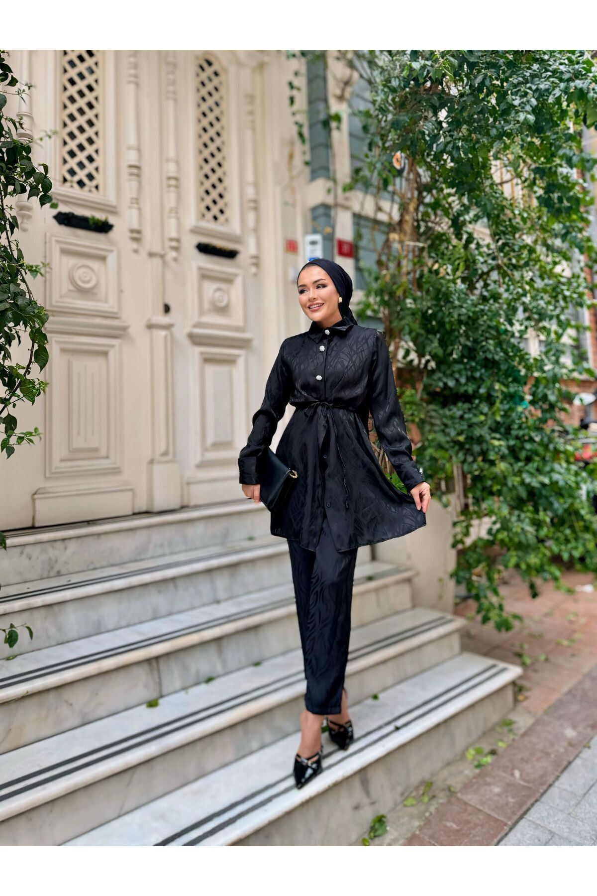 Belden Bağlamalı Kendinden Desenli Takım