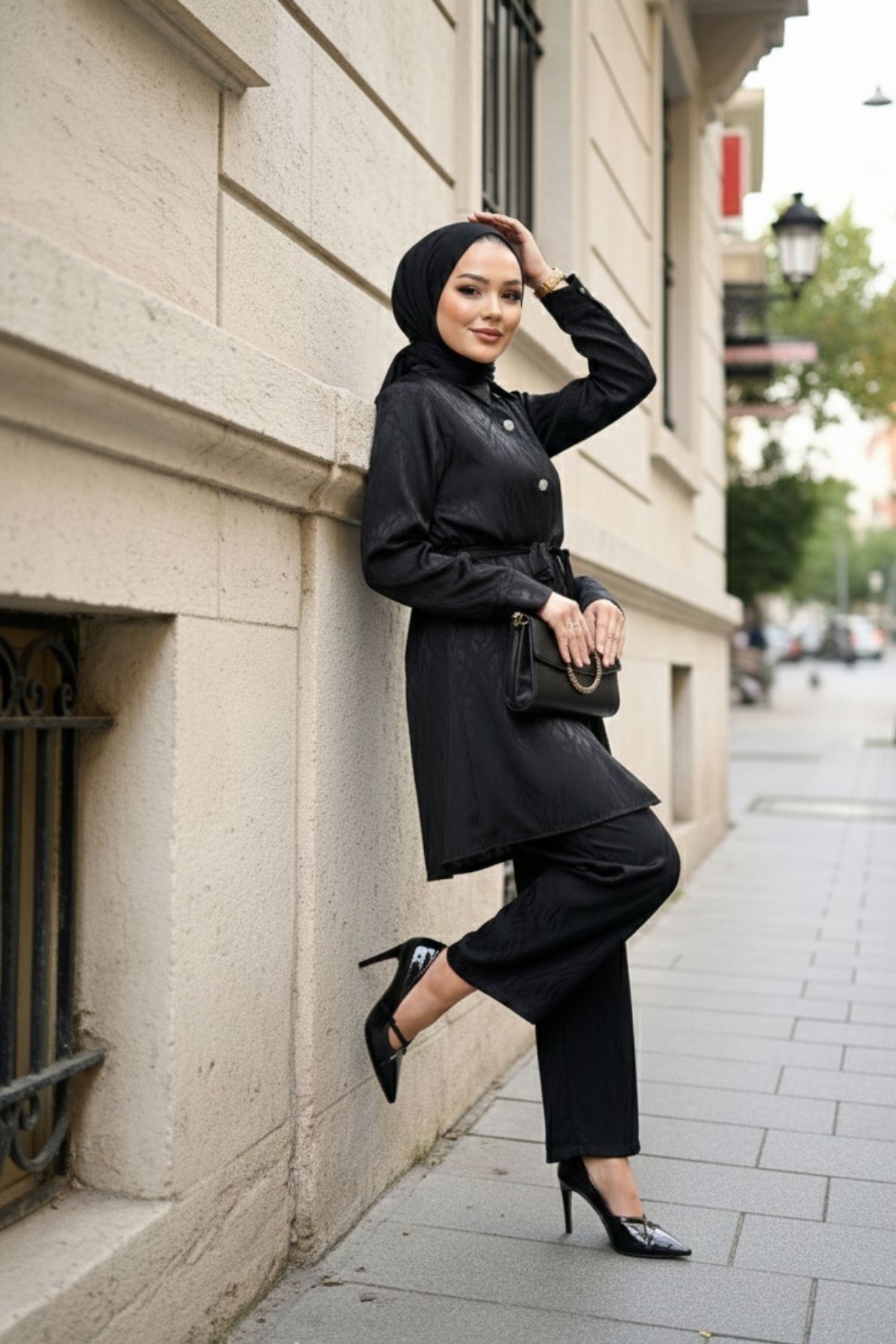 Belden Bağlamalı Kendinden Desenli Takım