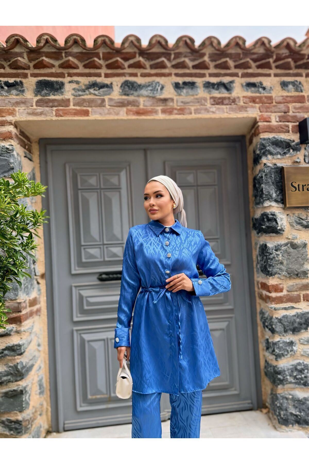 Kadın Bağlamalı Uzun Ceket Bol Pantolon Mavi Ikili Takım