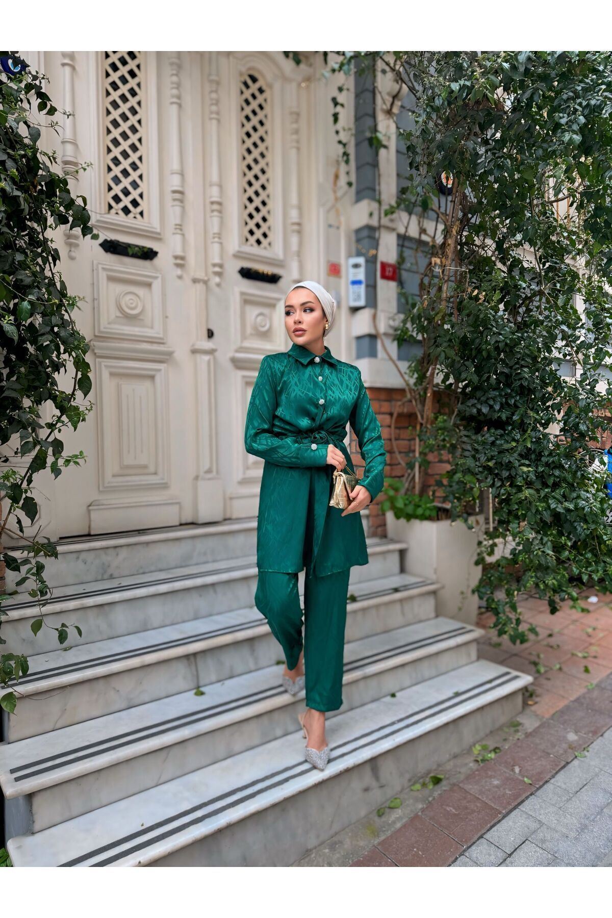 Kadın Bağlamalı Uzun Ceket Bol Pantolon Zümrüt Ikili Takım