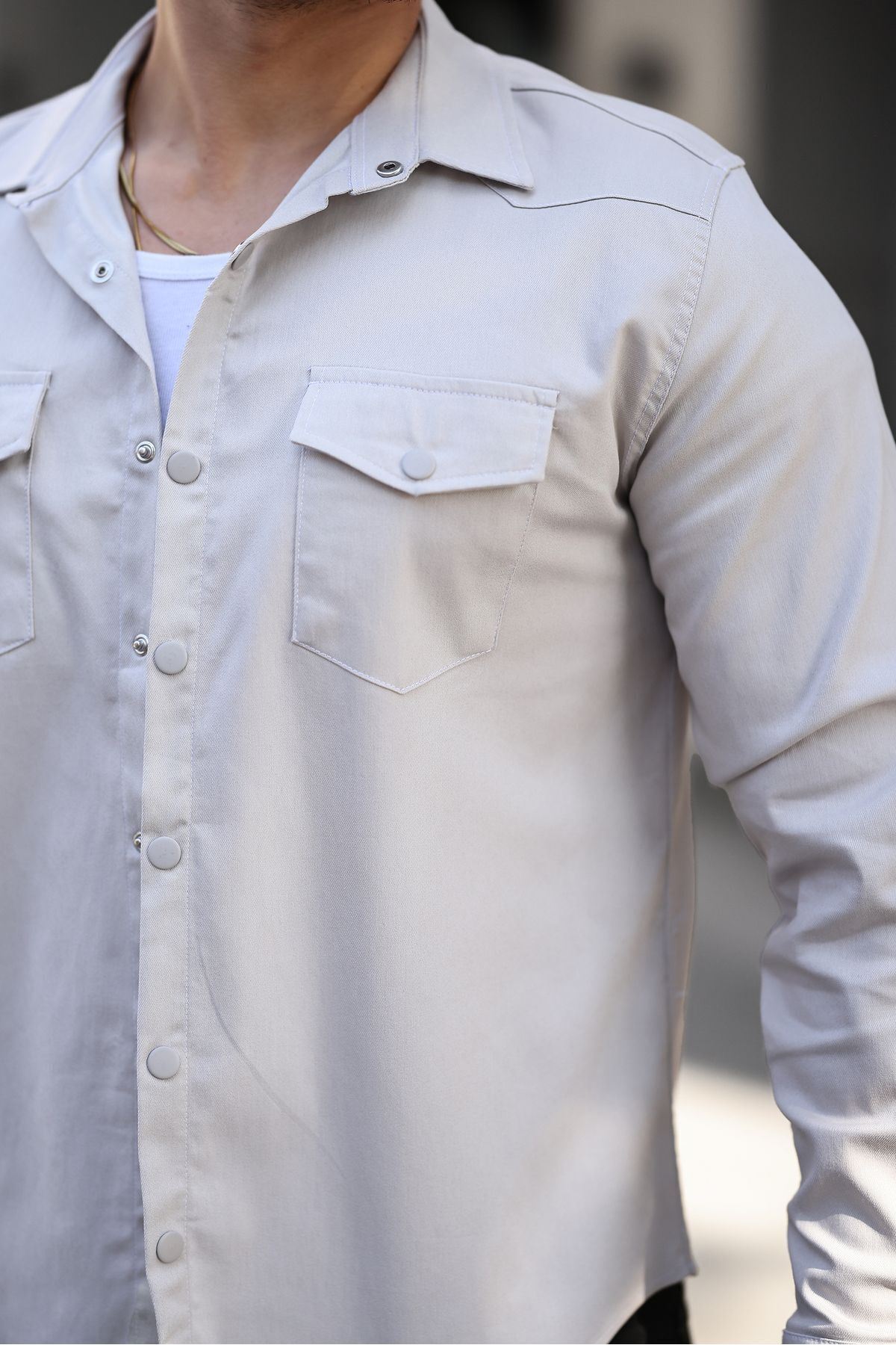 Erkek Mevsimlik Trend Cepli Çıtçıtlı Beyaz Kot Gömlek