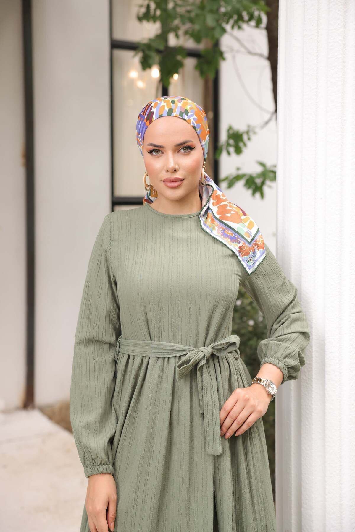 Kendinden Dokulu Elbise