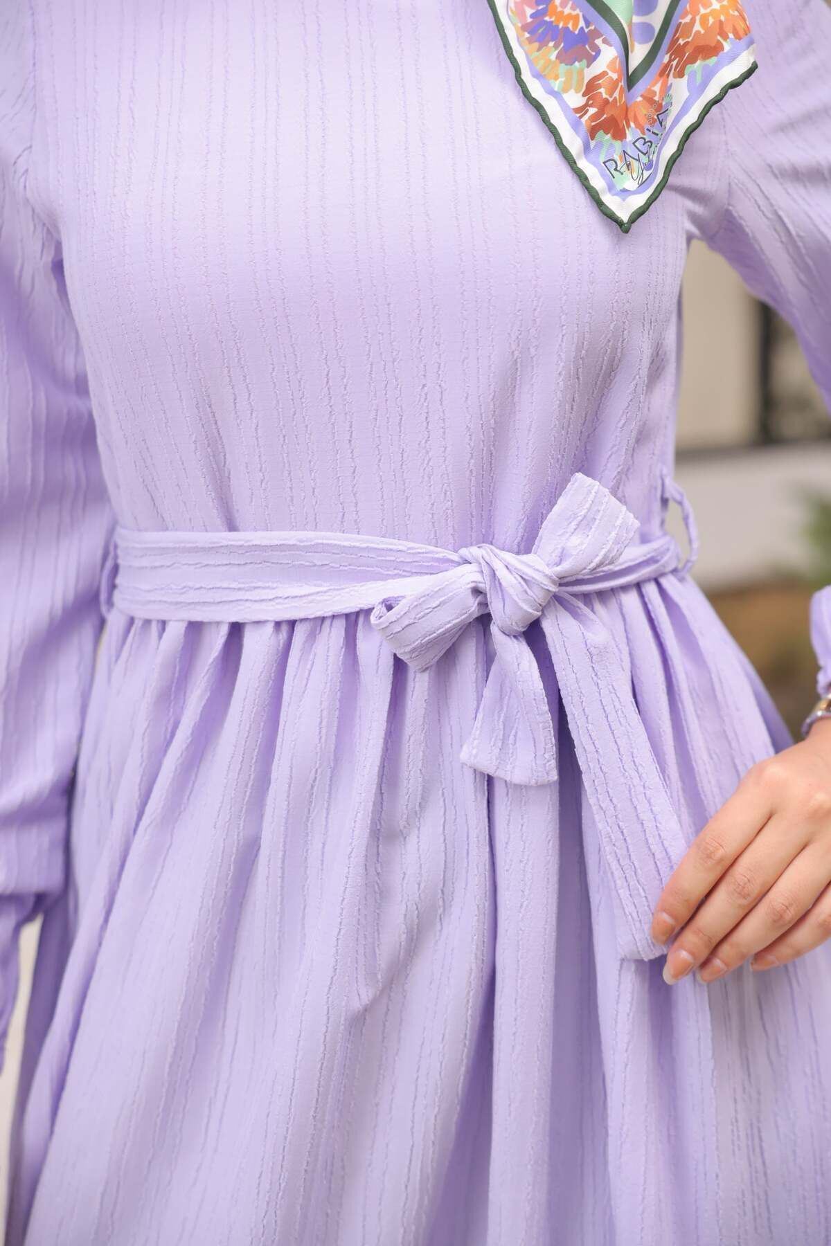 Kadın Şık Kendinden Dokulu Kuşaklı Lila Uzun Elbise