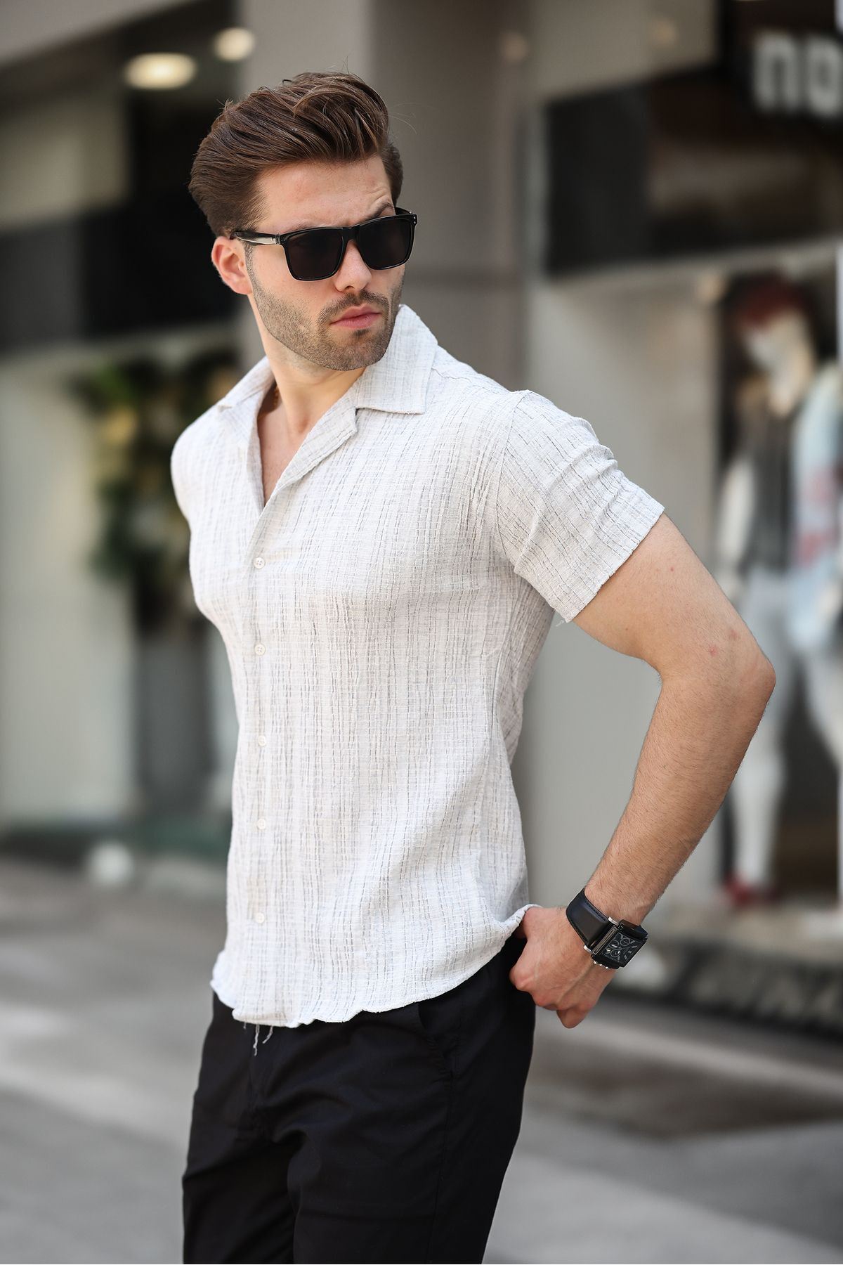 Erkek Yazlık Likralı Slim Fit Gömlek Yaka Kısa Kollu Gömlek