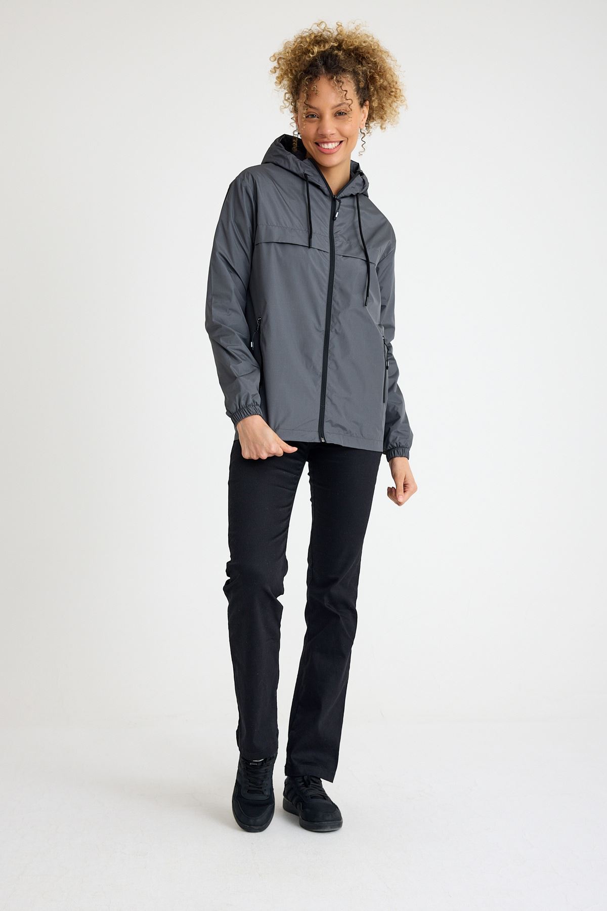 Kadın Içi Astarlı Suya Dayanıklı Kapüşonlu Yağmurluk