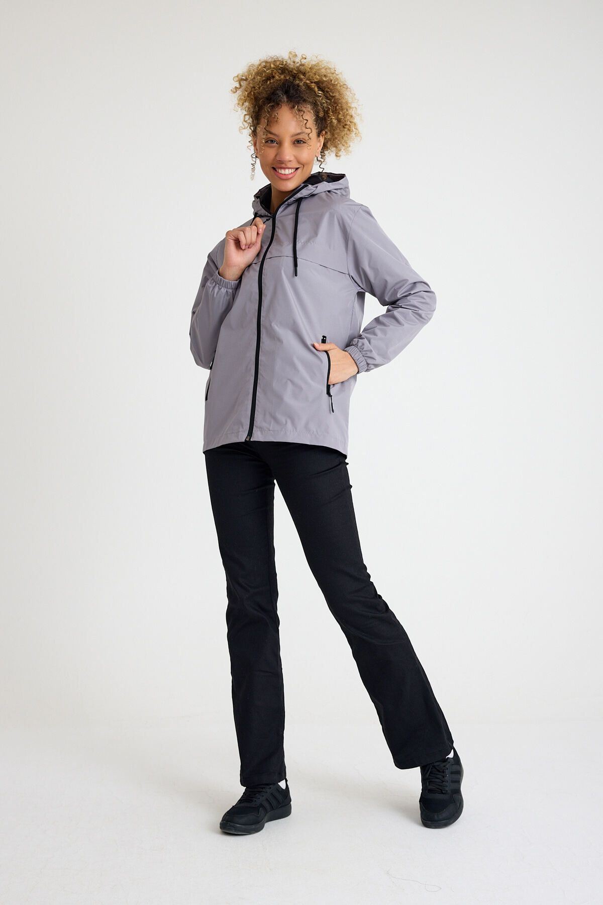 Kadın Içi Astarlı Suya Dayanıklı Kapüşonlu Cepli Yağmurluk