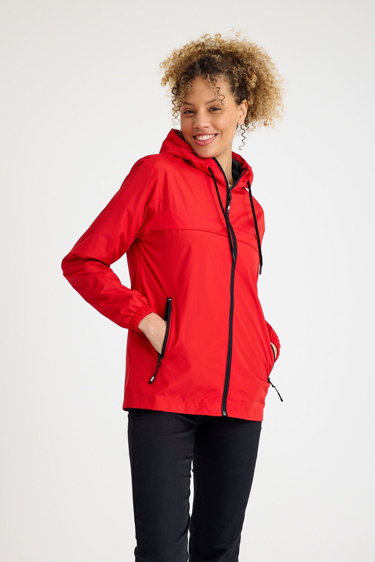 Kadın Içi Astarlı Suya Dayanıklı Kapüşonlu Yağmurluk