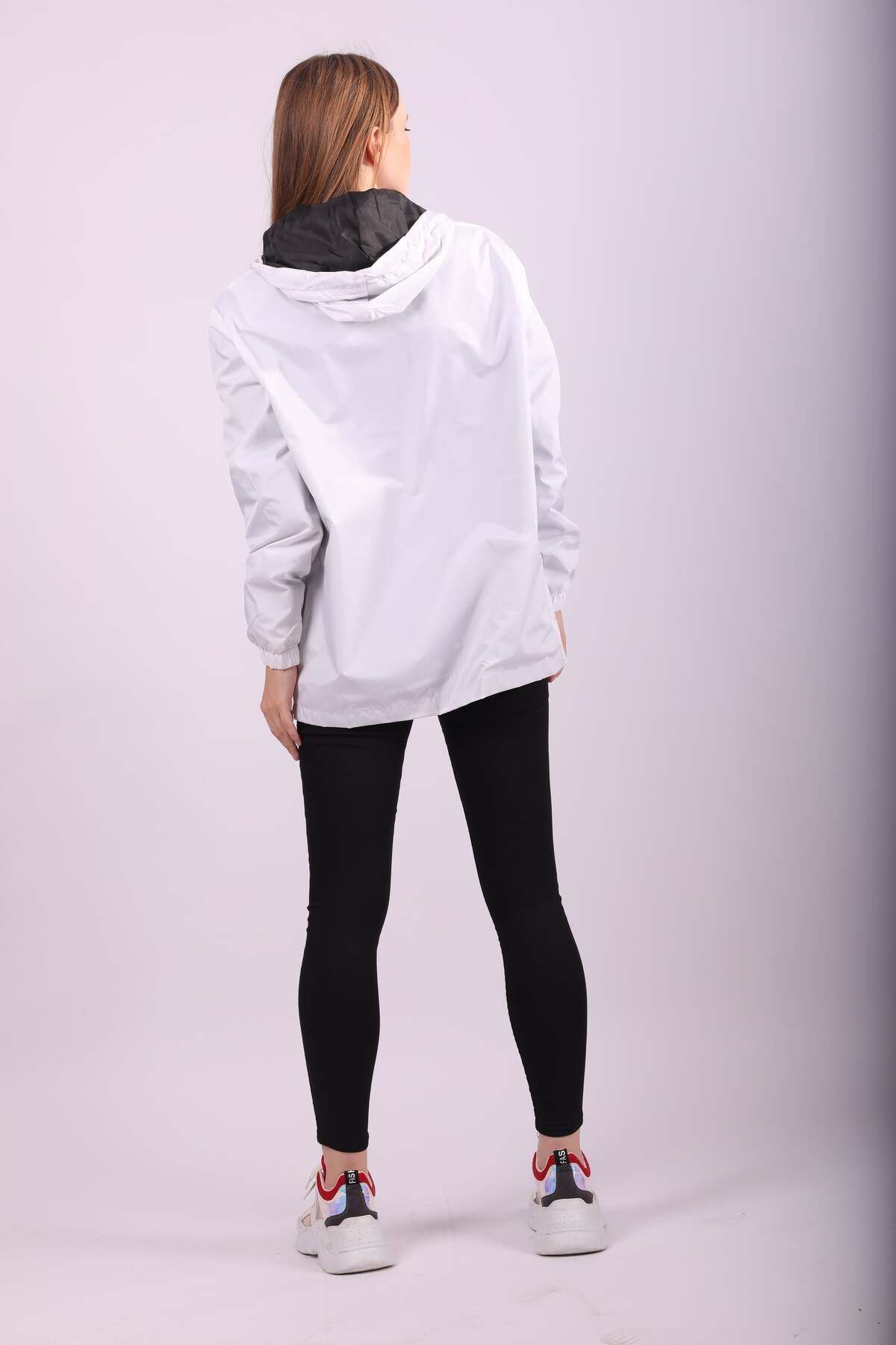 Kadın Içi Astarlı Suya Dayanıklı Kapüşonlu Yağmurluk