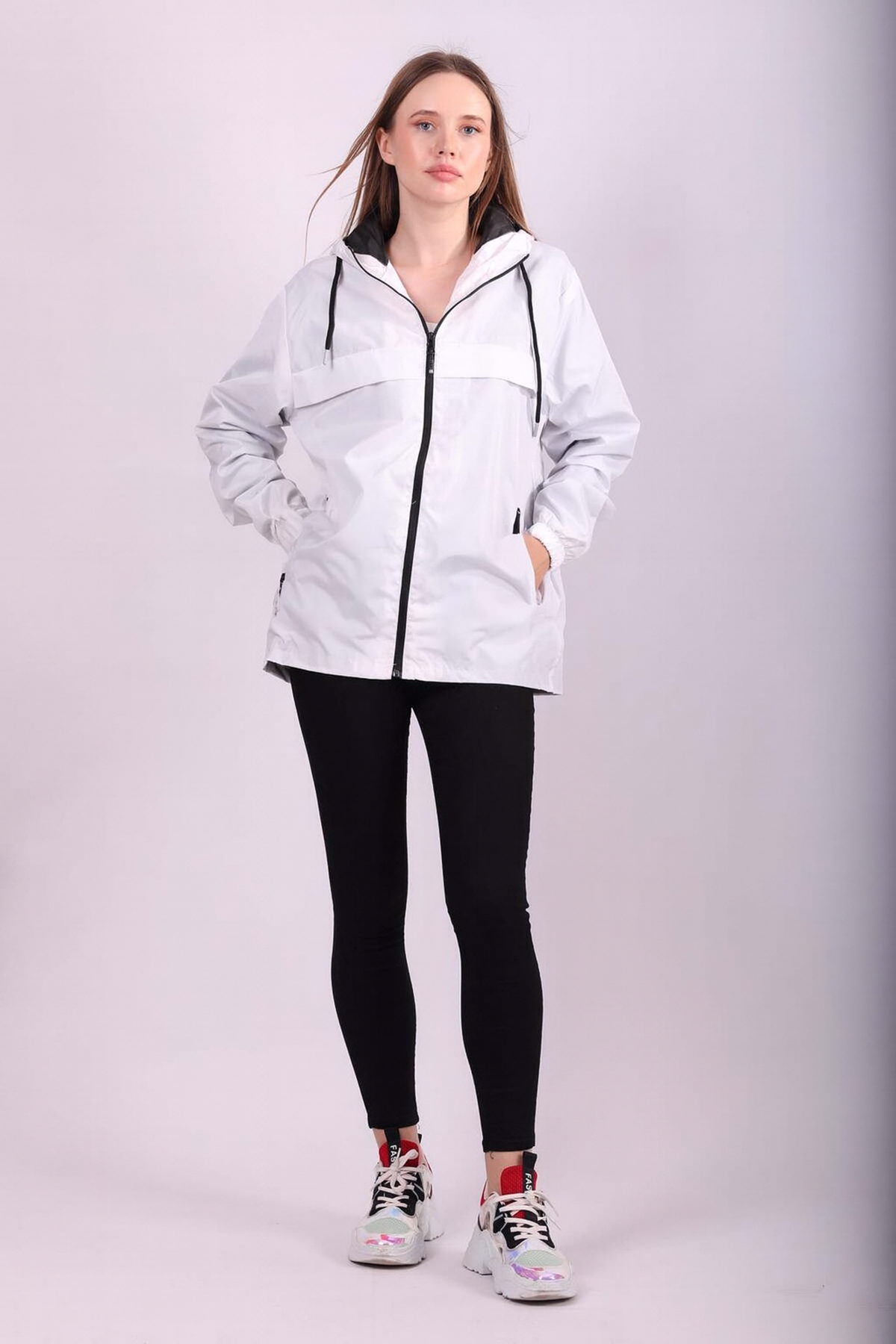 Kadın Içi Astarlı Suya Dayanıklı Kapüşonlu Yağmurluk