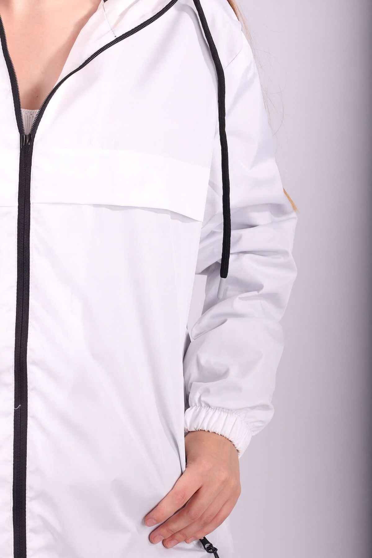 Kadın Içi Astarlı Suya Dayanıklı Kapüşonlu Yağmurluk