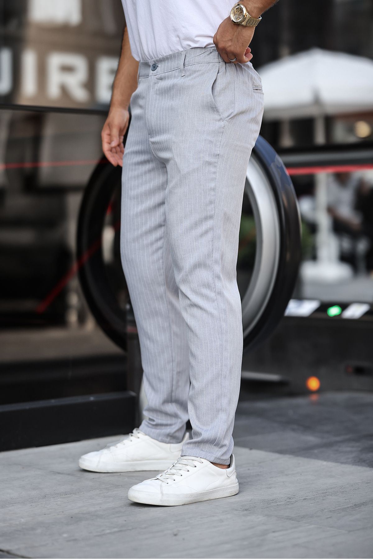 Erkek Slim Fit Düz Paça Gri Çizgili Pantolon