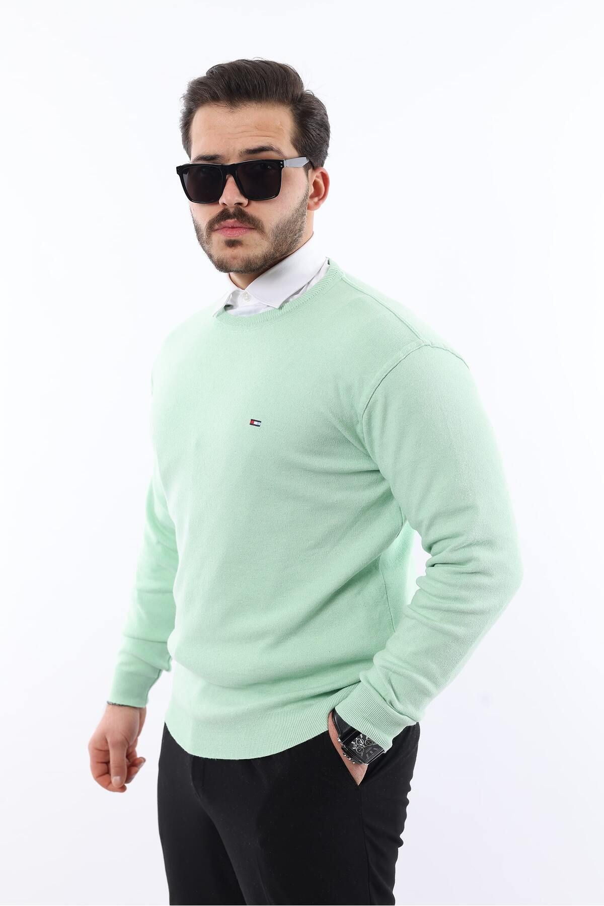 Sıfır Yaka Triko Kazak