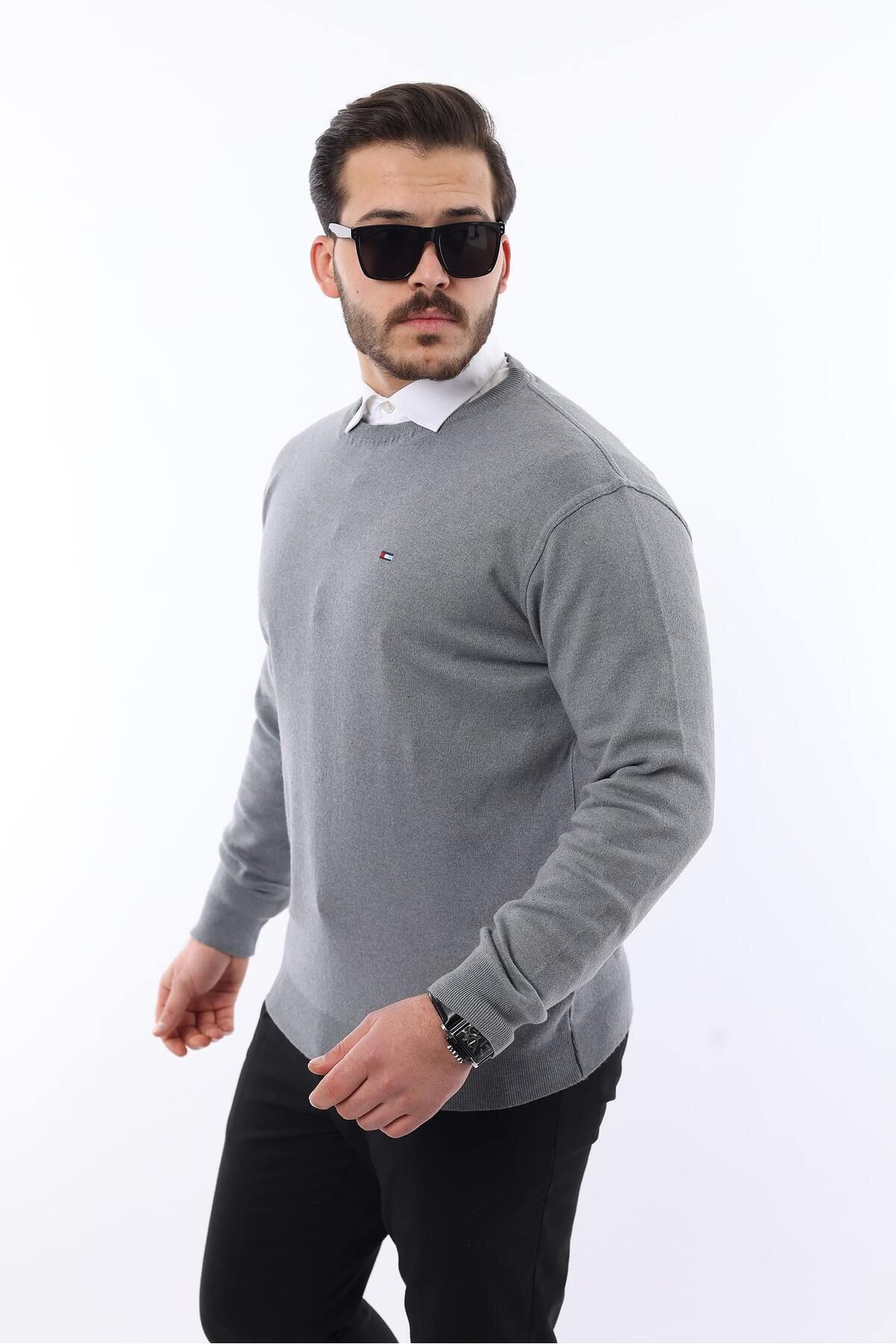 Sıfır Yaka Triko Kazak