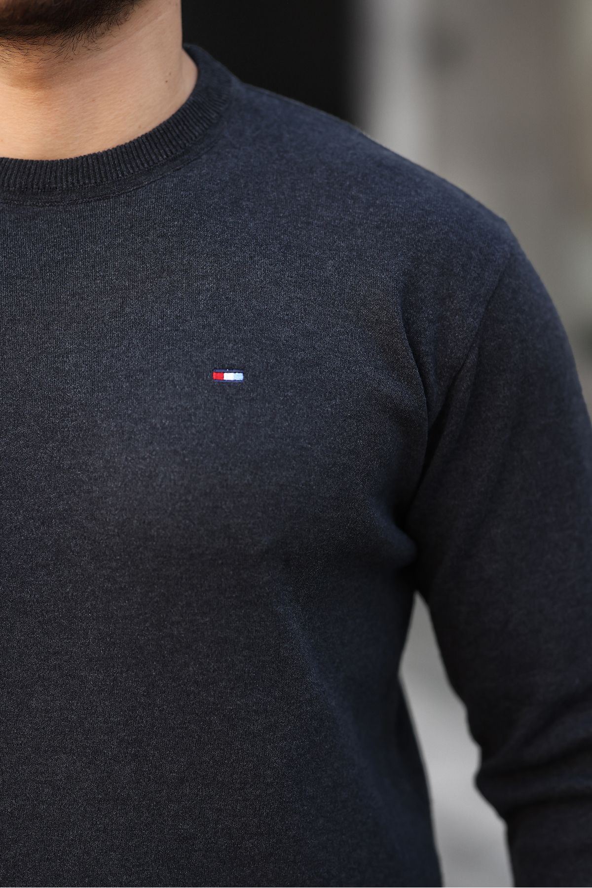 Sıfır Yaka Triko Kazak