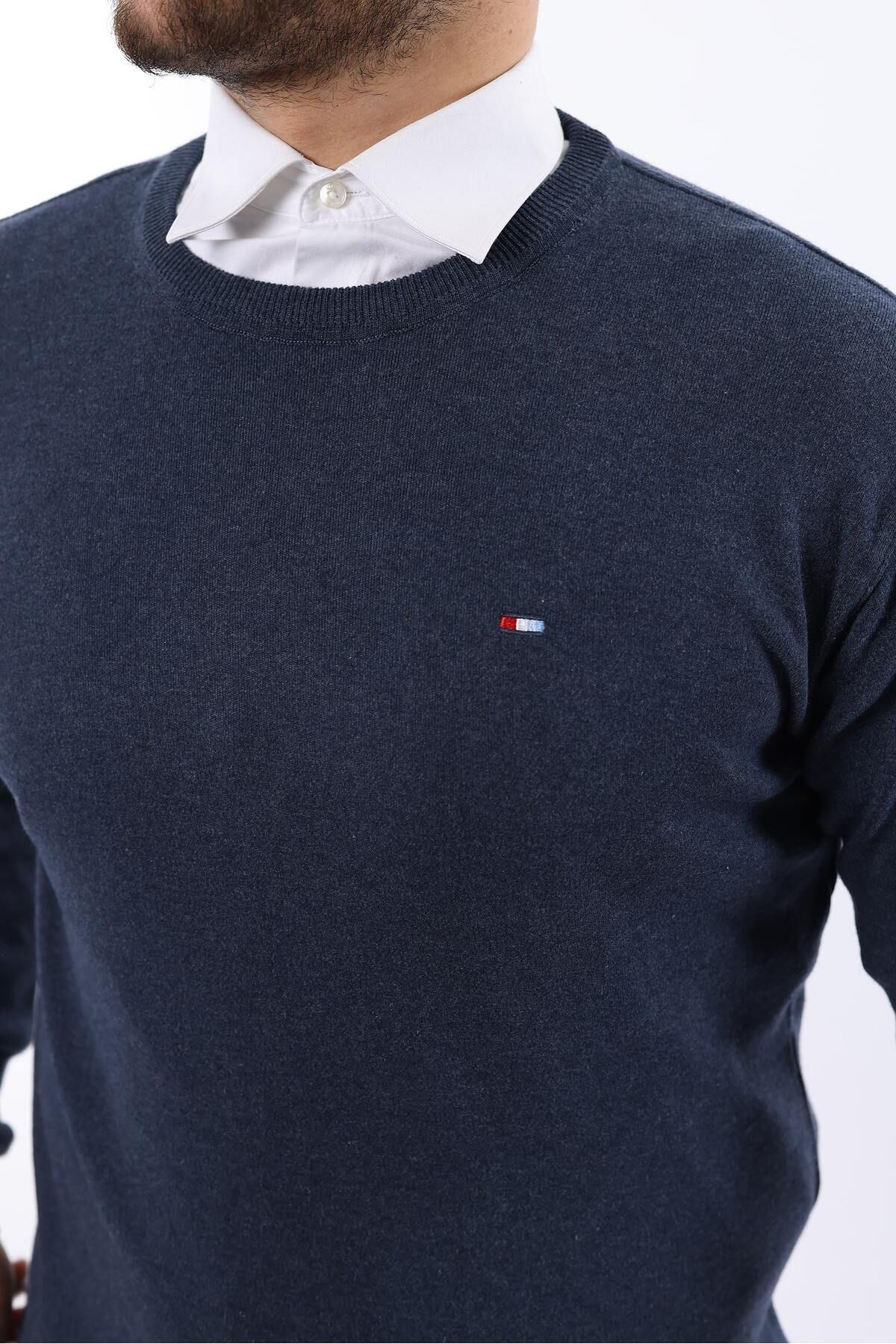 Sıfır Yaka Triko Kazak