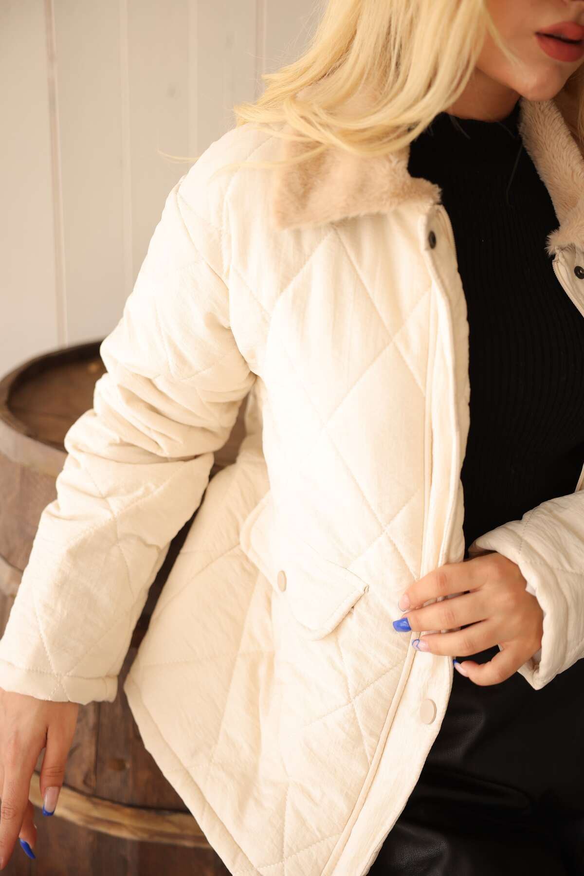 Kürk Detaylı Kapitone Ceket