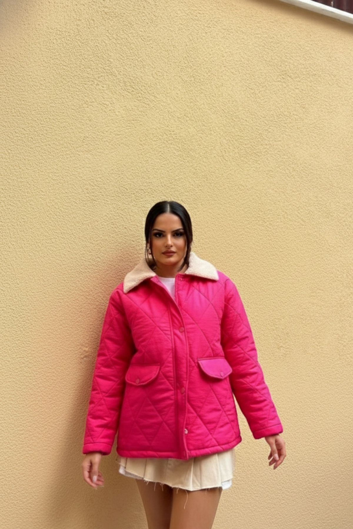 Kadın Kürk Yaka Baklava Desenli Kapitone Fuşya Mont