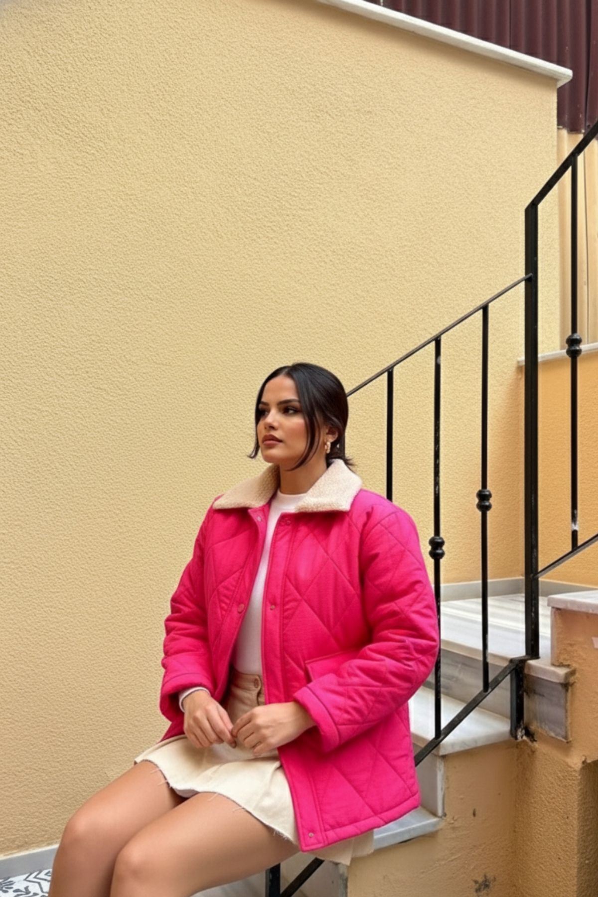 Kadın Kürk Yaka Baklava Desenli Kapitone Fuşya Mont