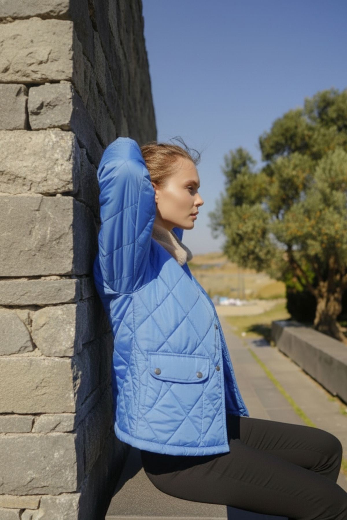 Kadın Kürk Yaka Baklava Desenli Kapitone Mavi Ceket