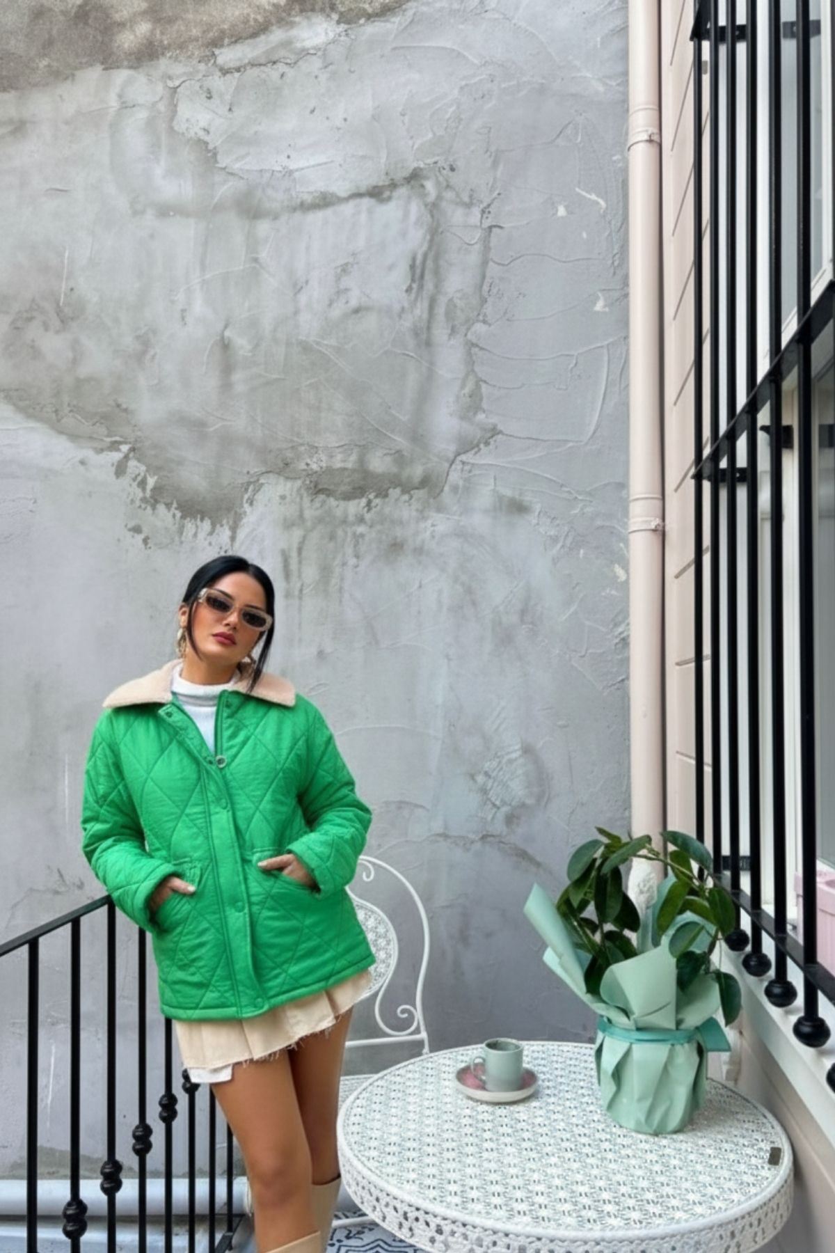 Kadın Kürk Yaka Baklava Desenli Kapitone Yeşil Ceket