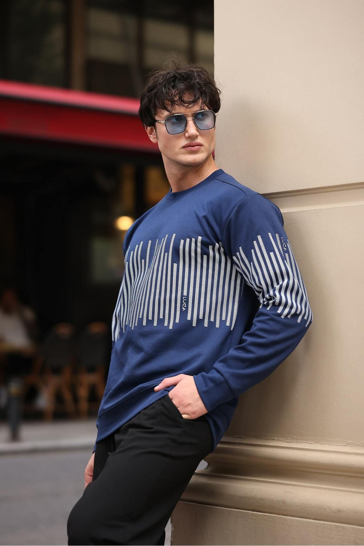 Erkek Bisiklet Yaka Baskılı Sweatshirt