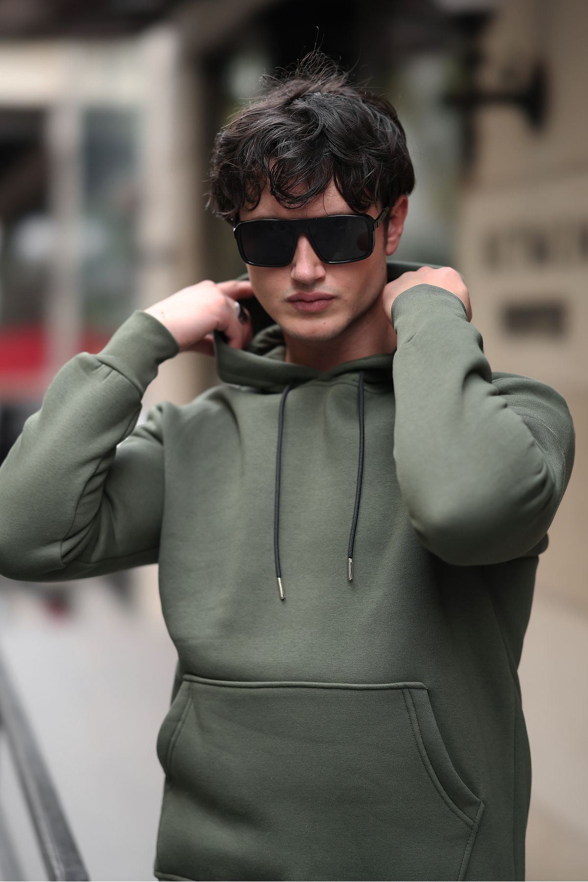 Üç İplik Şardonlu Kanguru Cep Sweatshirt