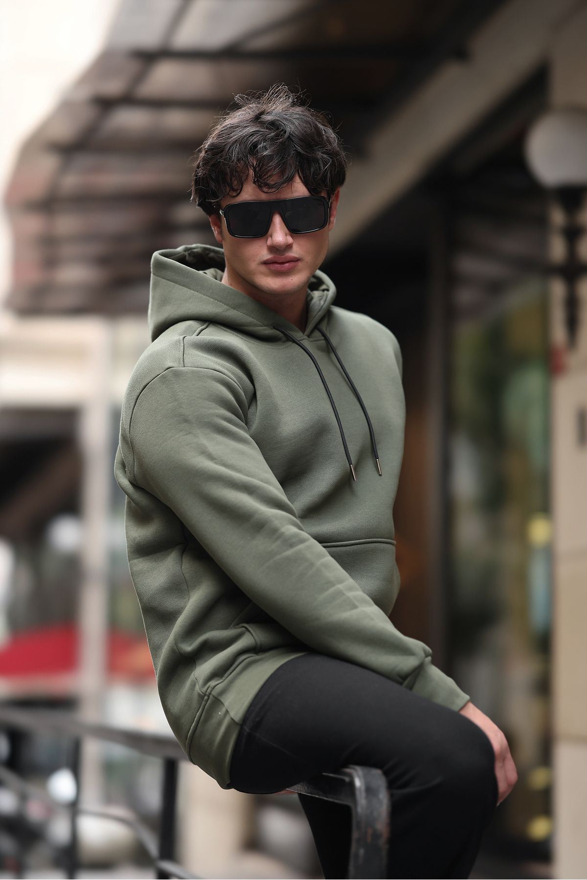 Üç İplik Şardonlu Kanguru Cep Sweatshirt