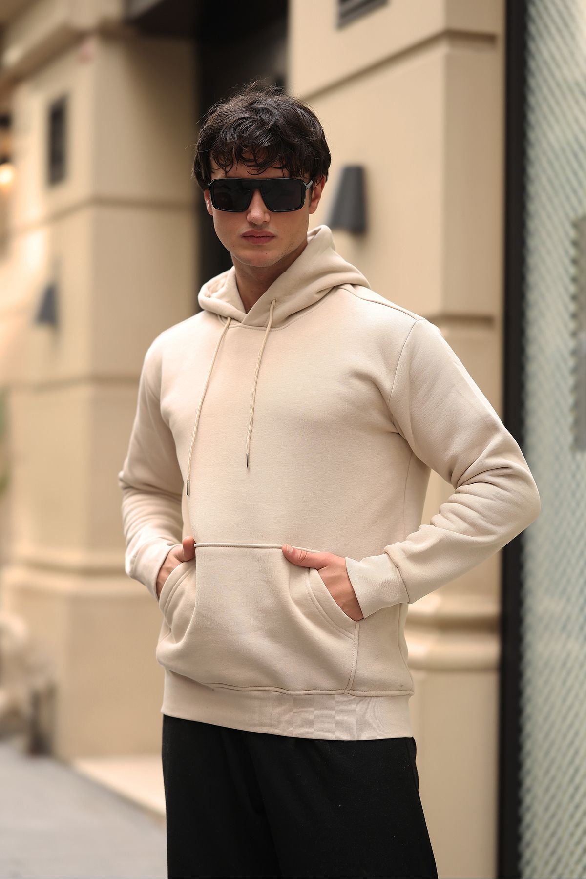 Üç İplik Şardonlu Kanguru Cep Sweatshirt