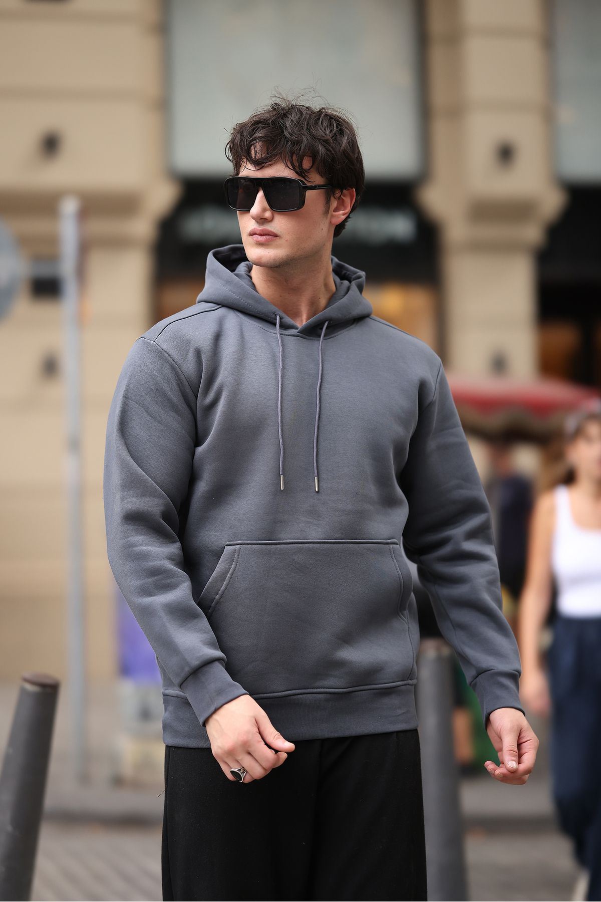 Üç İplik Şardonlu Kanguru Cep Sweatshirt