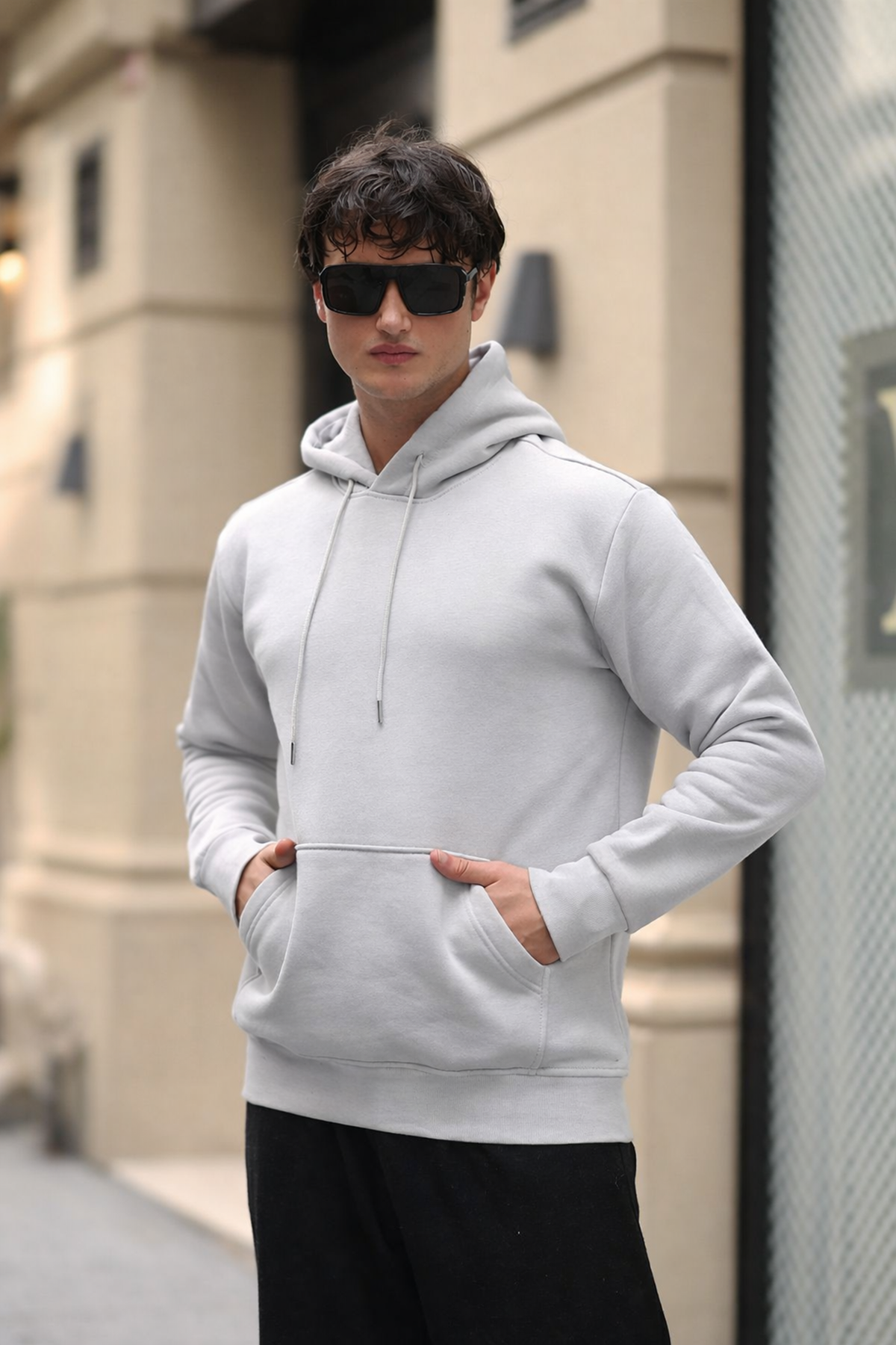 Erkek Kapşonlu Kanguru Cepli Basic Gri Sweatshirt