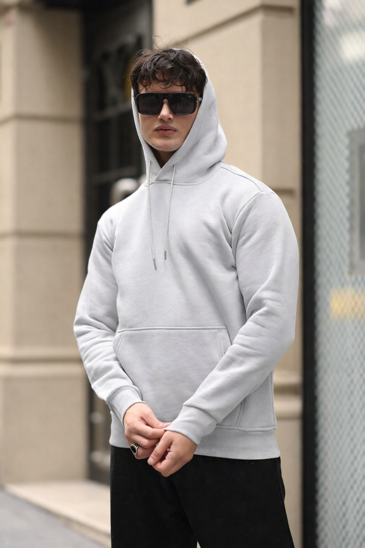 Erkek Kapşonlu Kanguru Cepli Basic Gri Sweatshirt