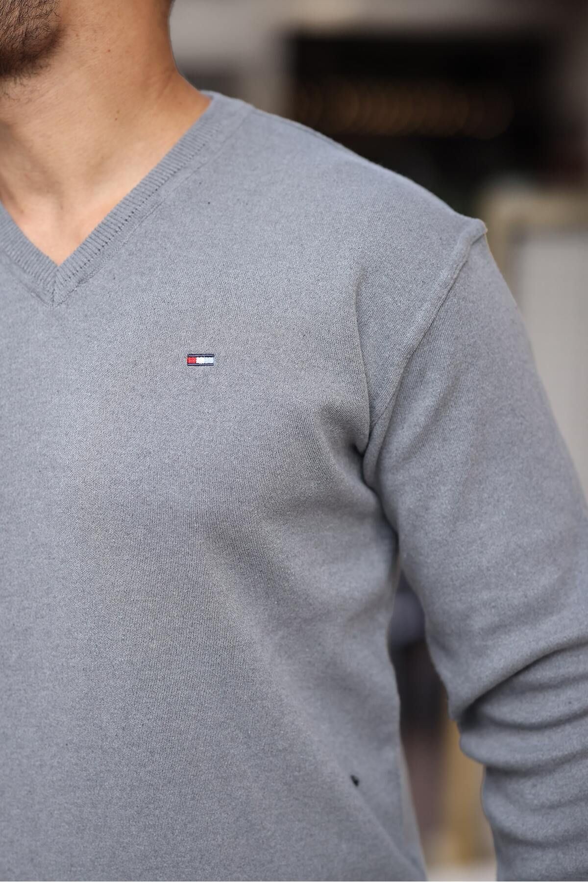 Erkek Trend V Yaka Günlük Gri Triko Kazak