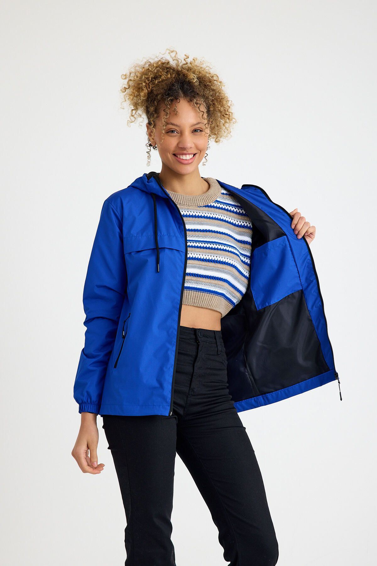 Kadın Içi Astarlı Suya Dayanıklı Kapüşonlu Yağmurluk