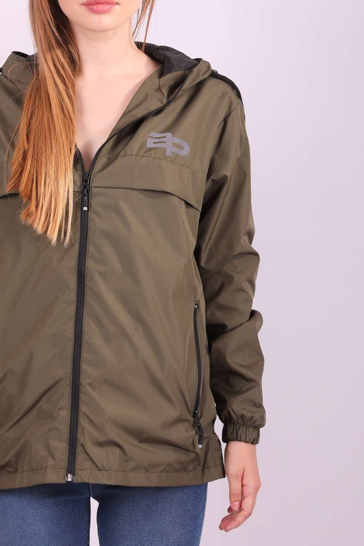 Kadın Içi Astarlı Suya Dayanıklı Kapüşonlu Yağmurluk