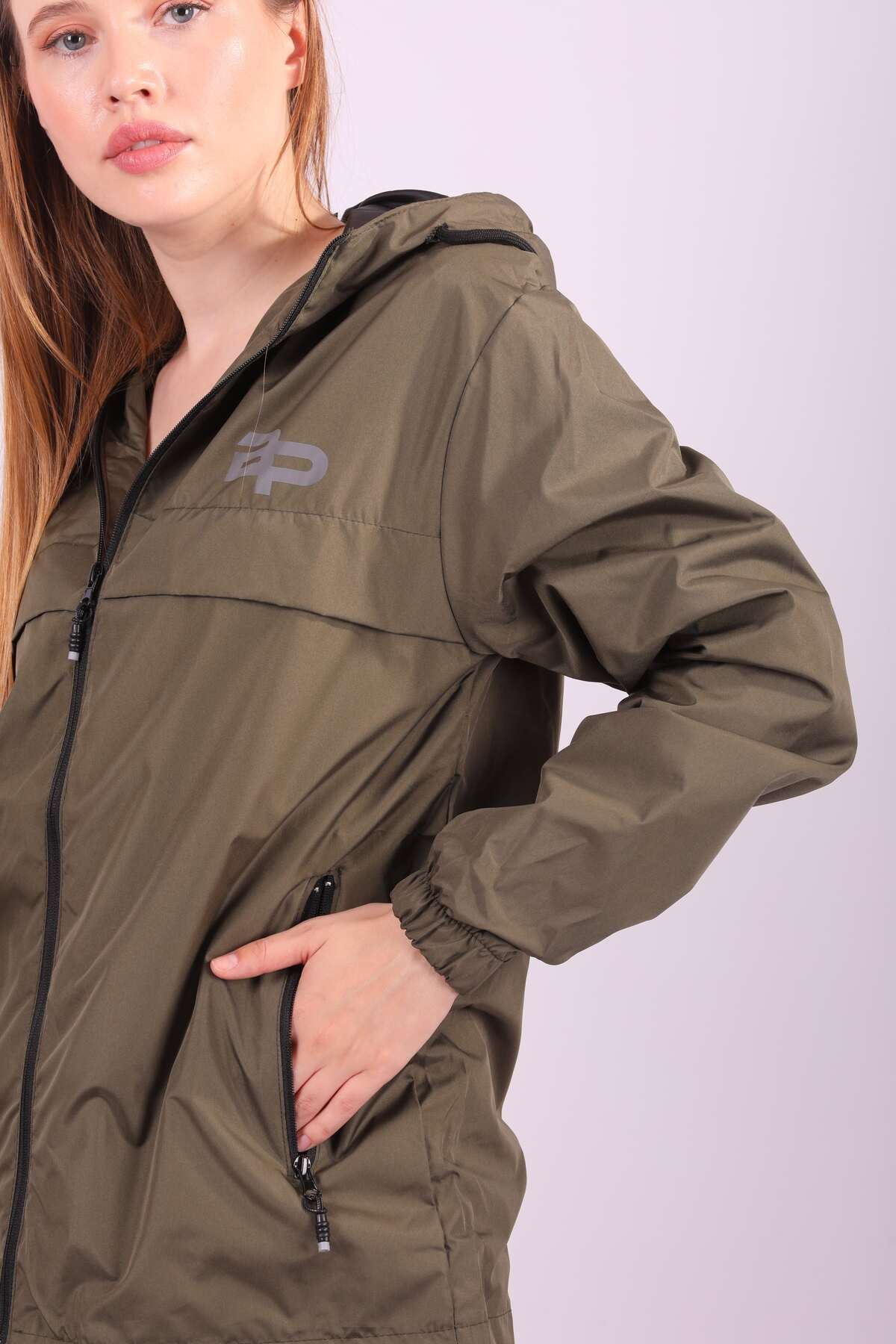 Kadın Içi Astarlı Suya Dayanıklı Kapüşonlu Yağmurluk