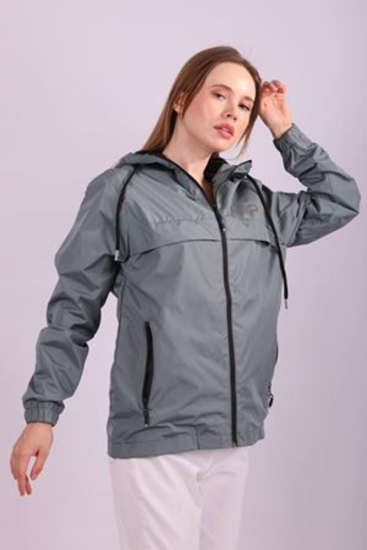 Kadın Içi Astarlı Suya Dayanıklı Kapüşonlu Yağmurluk