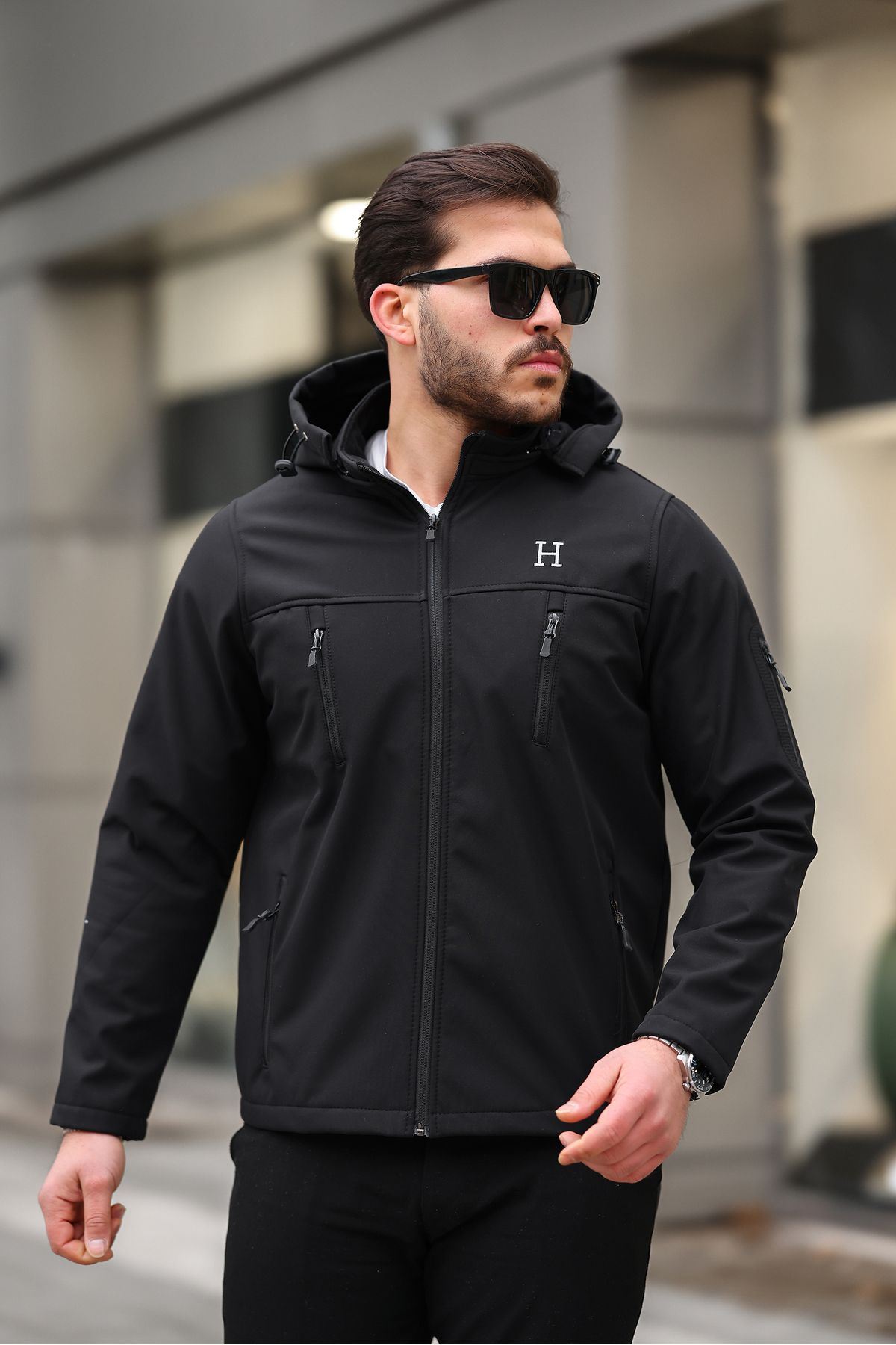 Erkek İçi Polarlı Su ve Rüzgar Geçirmez Softshell Spor Mont