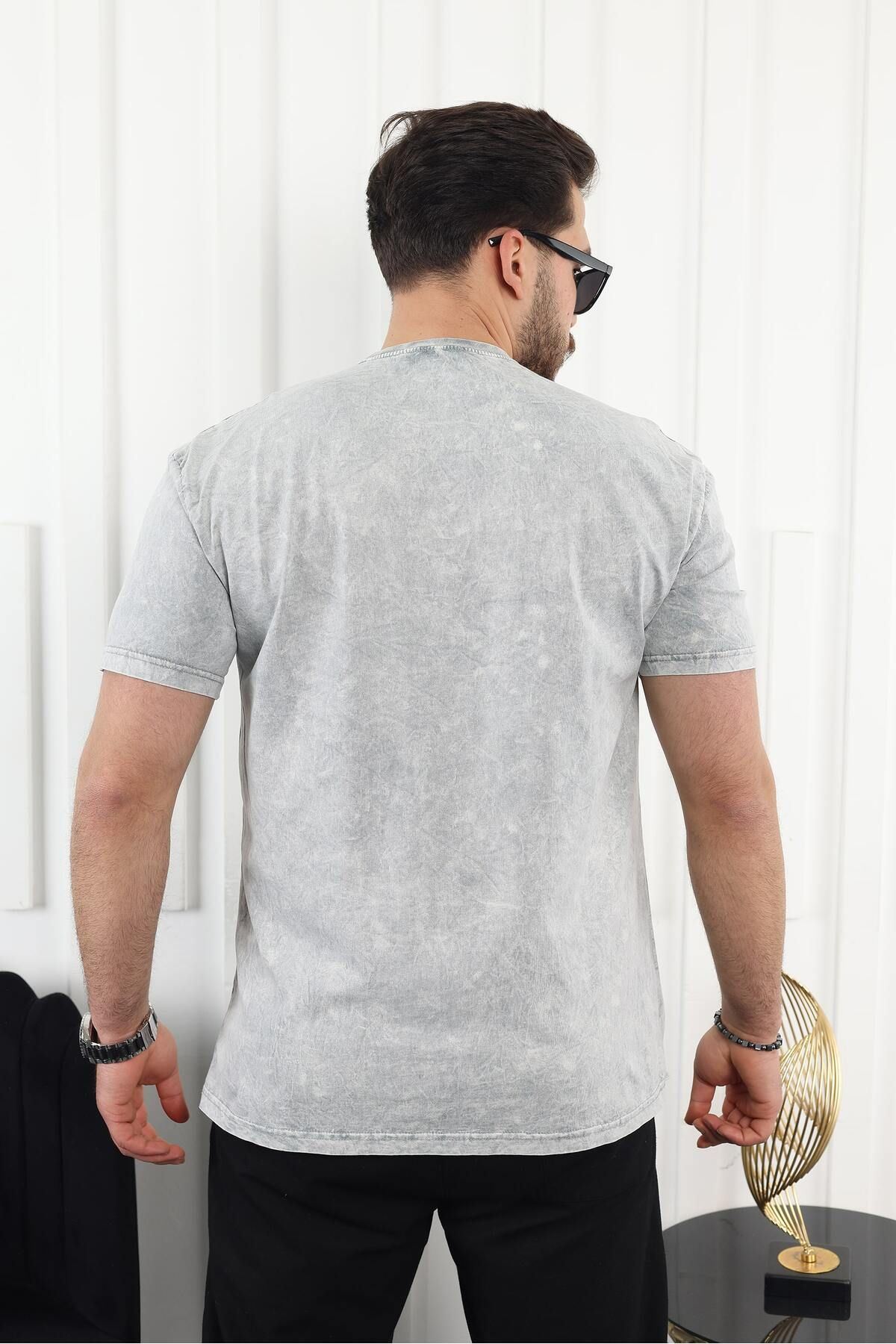 Kabartma Baskılı T-Shirt