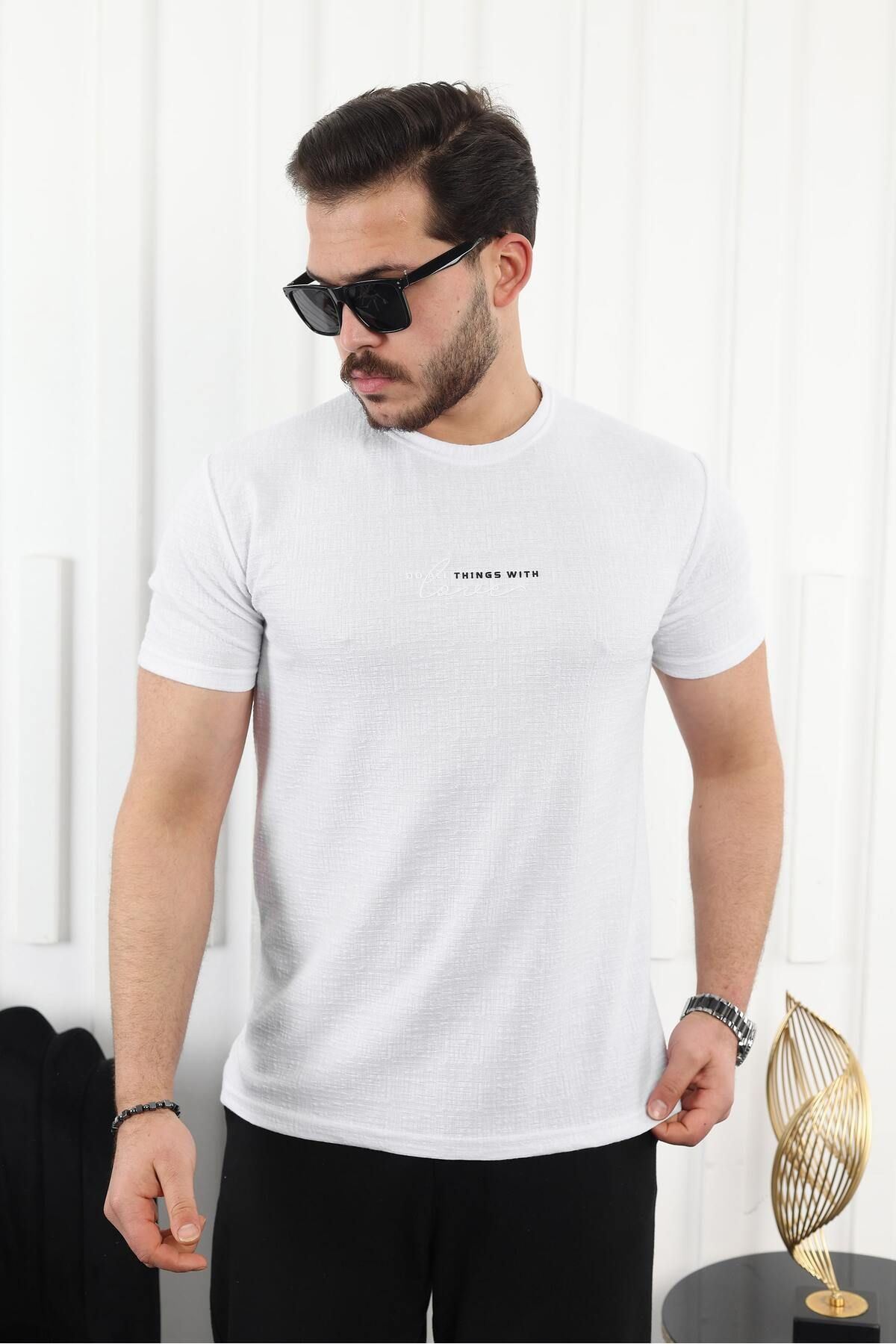 Kendinden Desenli Baskılı T-Shirt