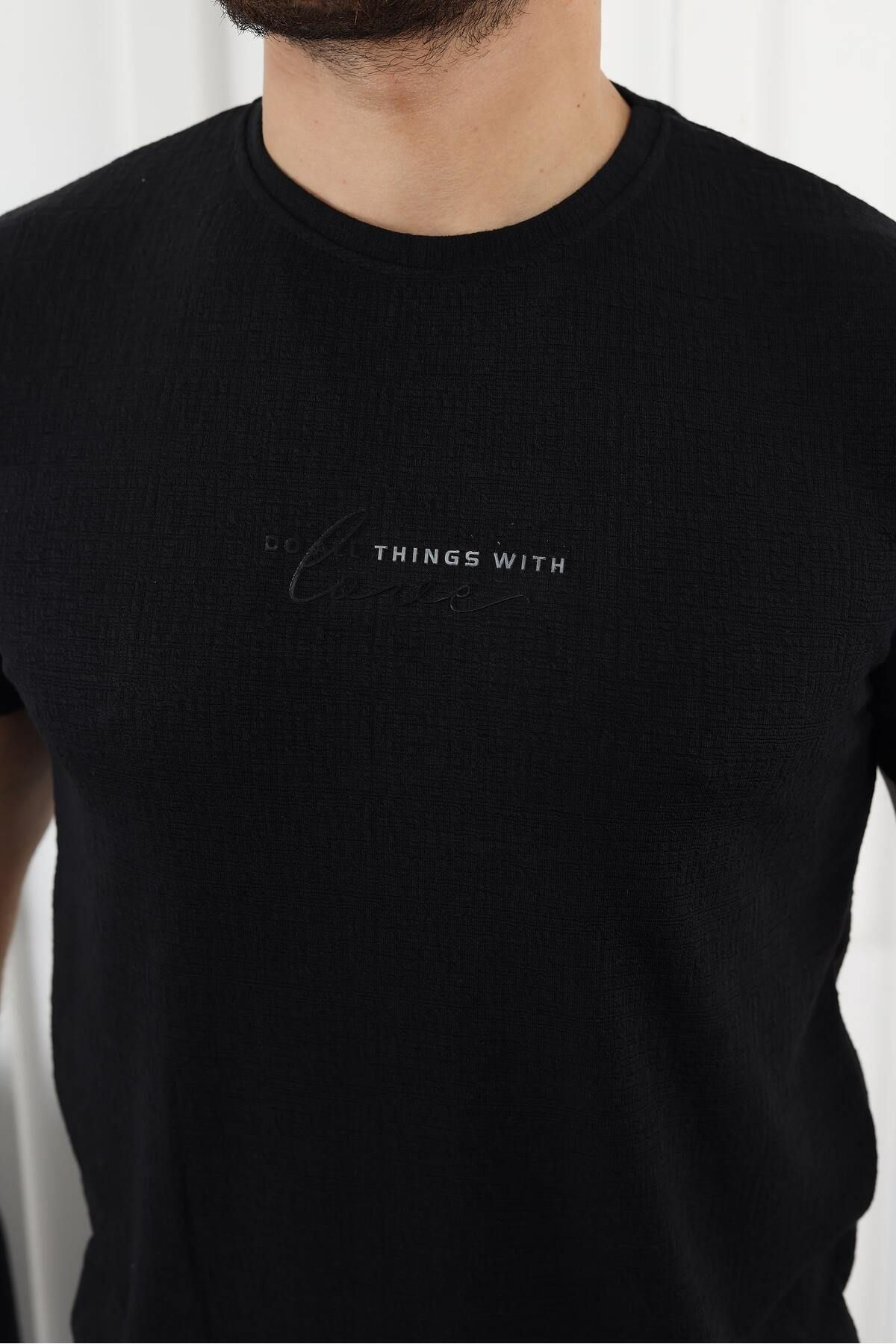 Kendinden Desenli Baskılı T-Shirt