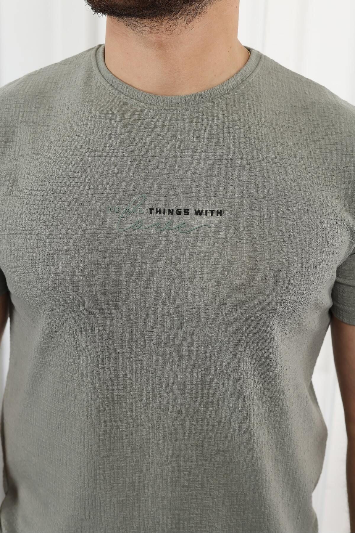 Kendinden Desenli Baskılı T-Shirt