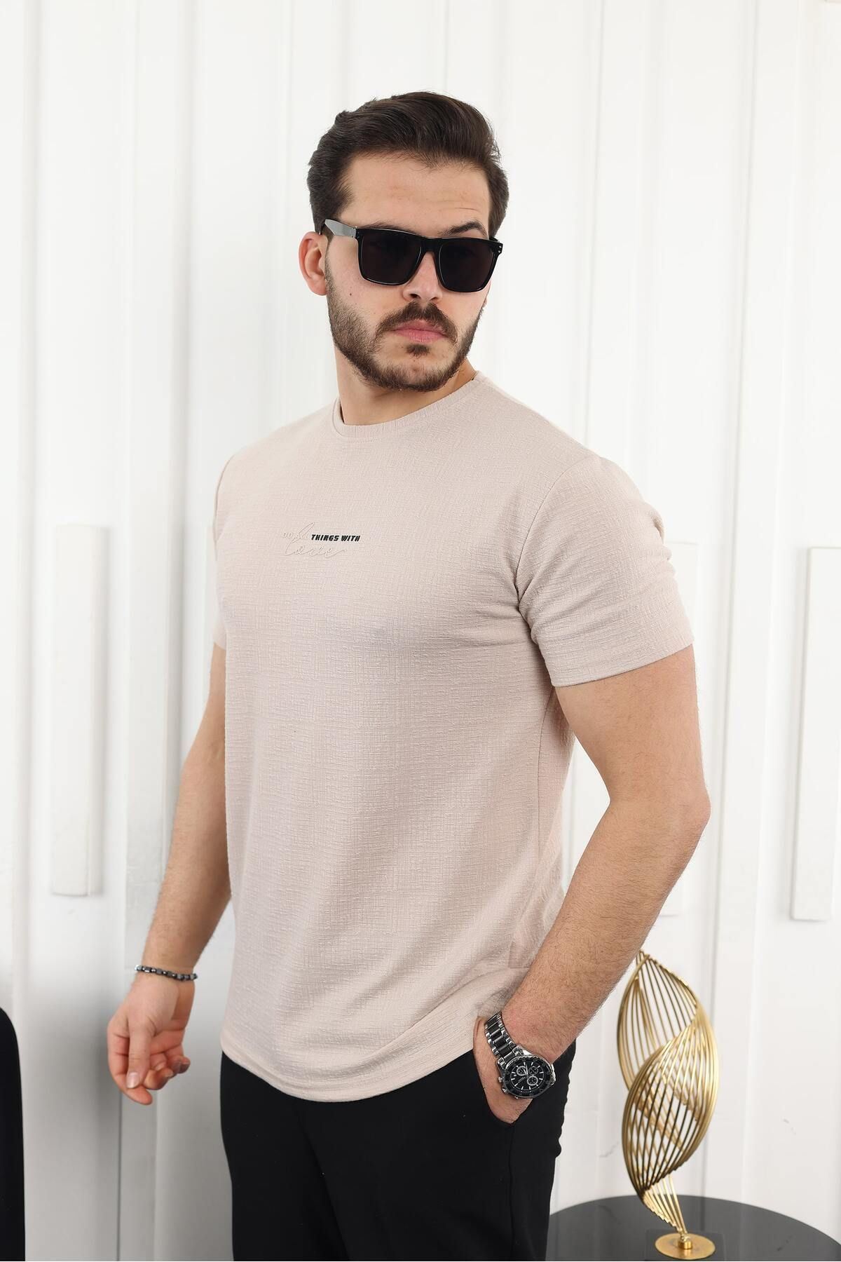 Kendinden Desenli Baskılı T-Shirt