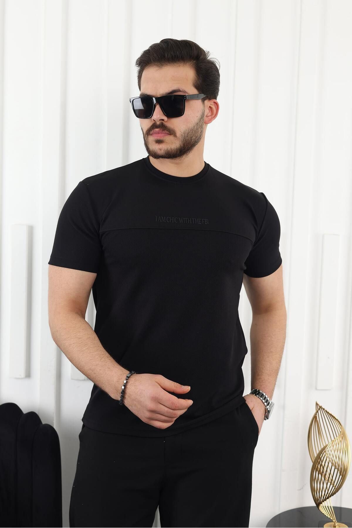 Şerit Detaylı Baskılı T-Shirt