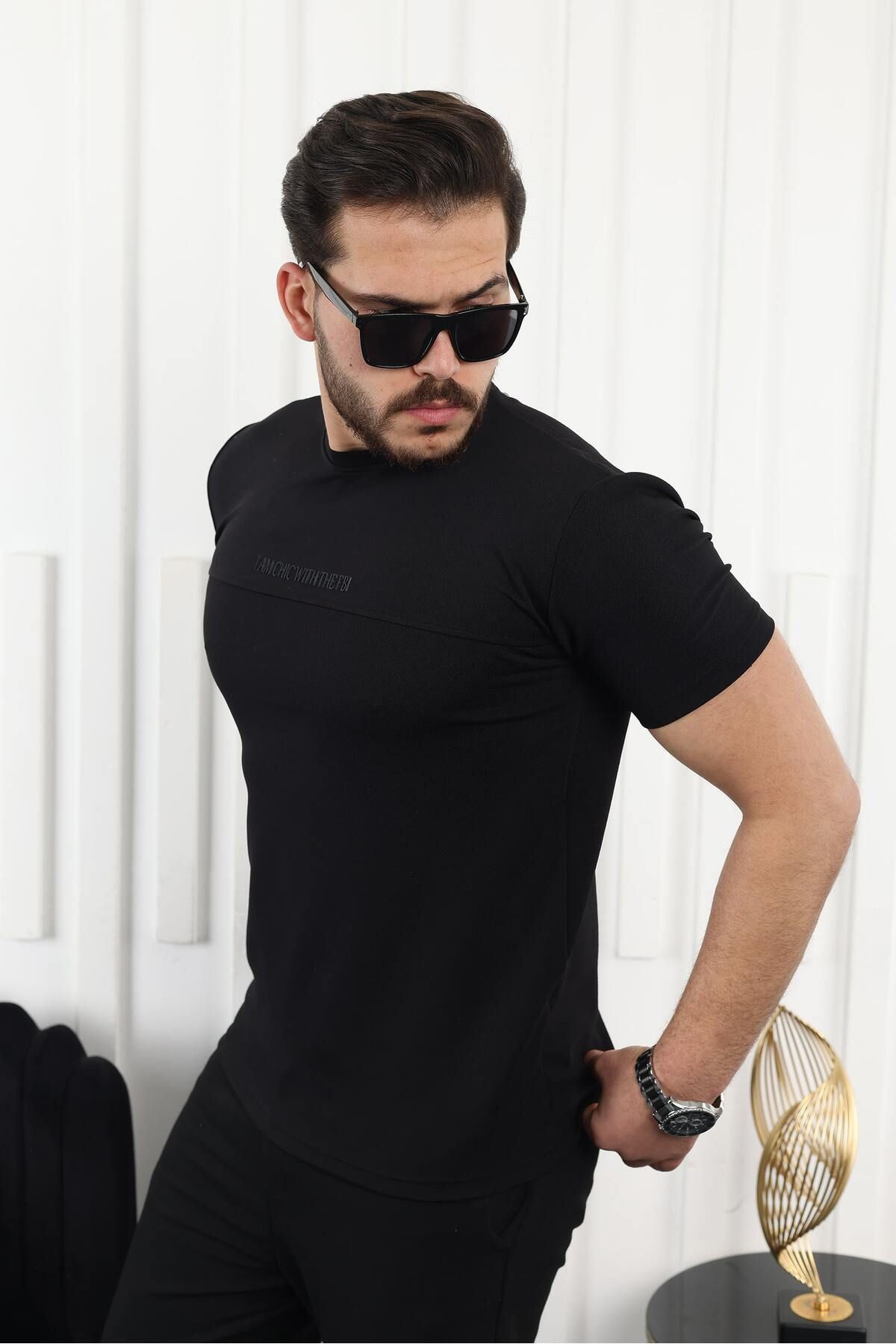 Şerit Detaylı Baskılı T-Shirt