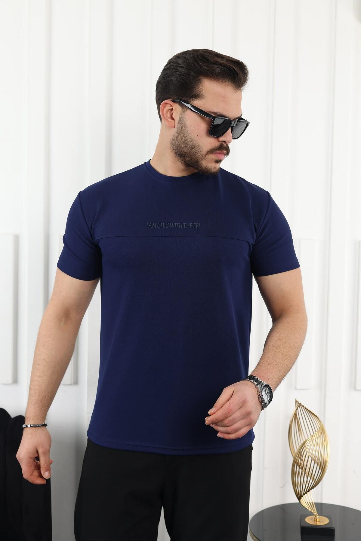 Şerit Detaylı Baskılı T-Shirt